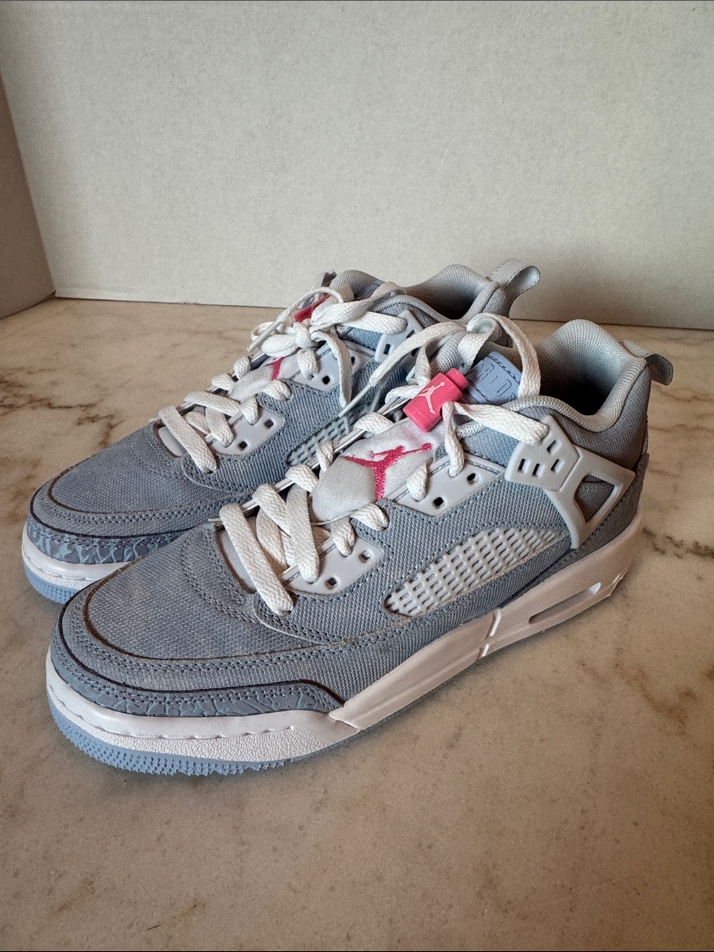 Nike Jordan Spizike Low Kids Light Gray and White Sneakers with Pink Logo
